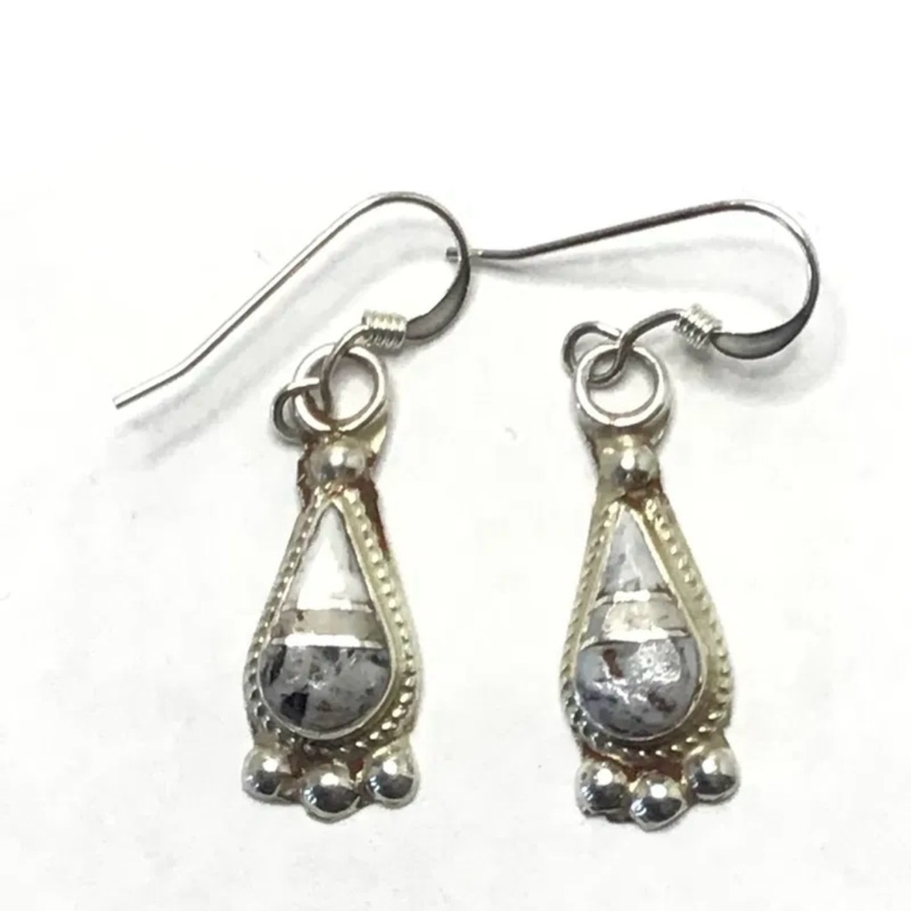 Zuni white buffalo Earrings